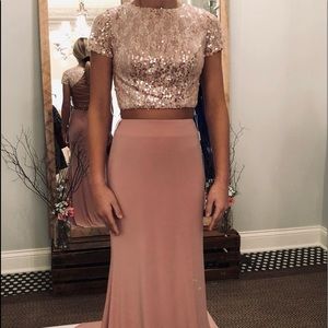 Worn once.  Dry cleaned after. Altered in hem only.